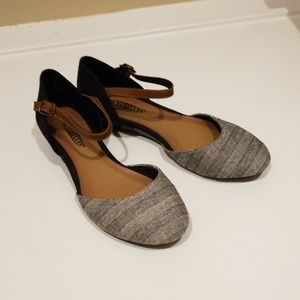 Seychelles Begonia Flats